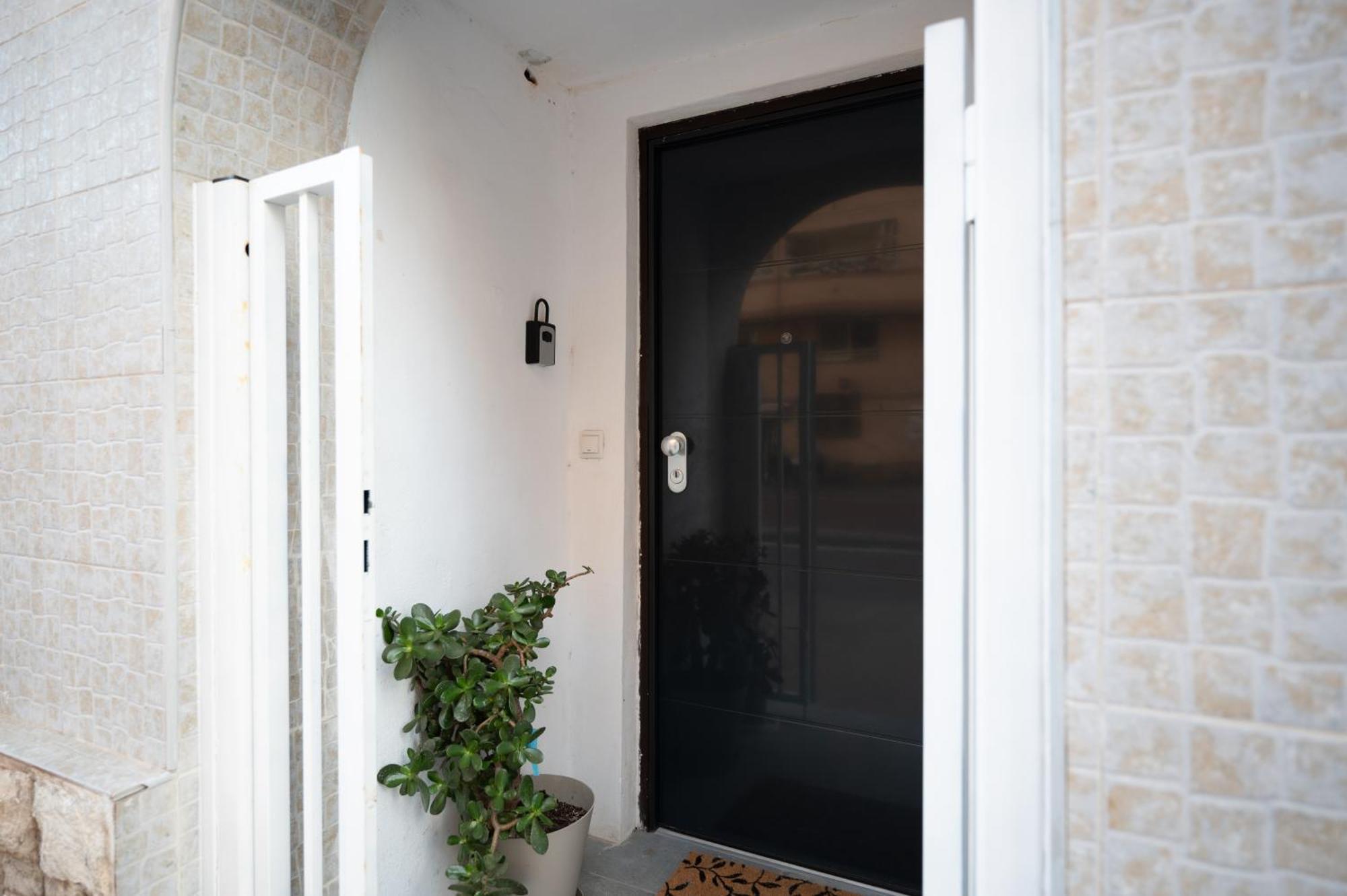 Apartalux Premium Suites Grao de Castellon Esterno foto